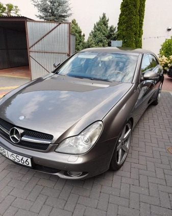 Mercedes-Benz CLS cena 40000 przebieg: 290000, rok produkcji 2006 z Łazy małe 22